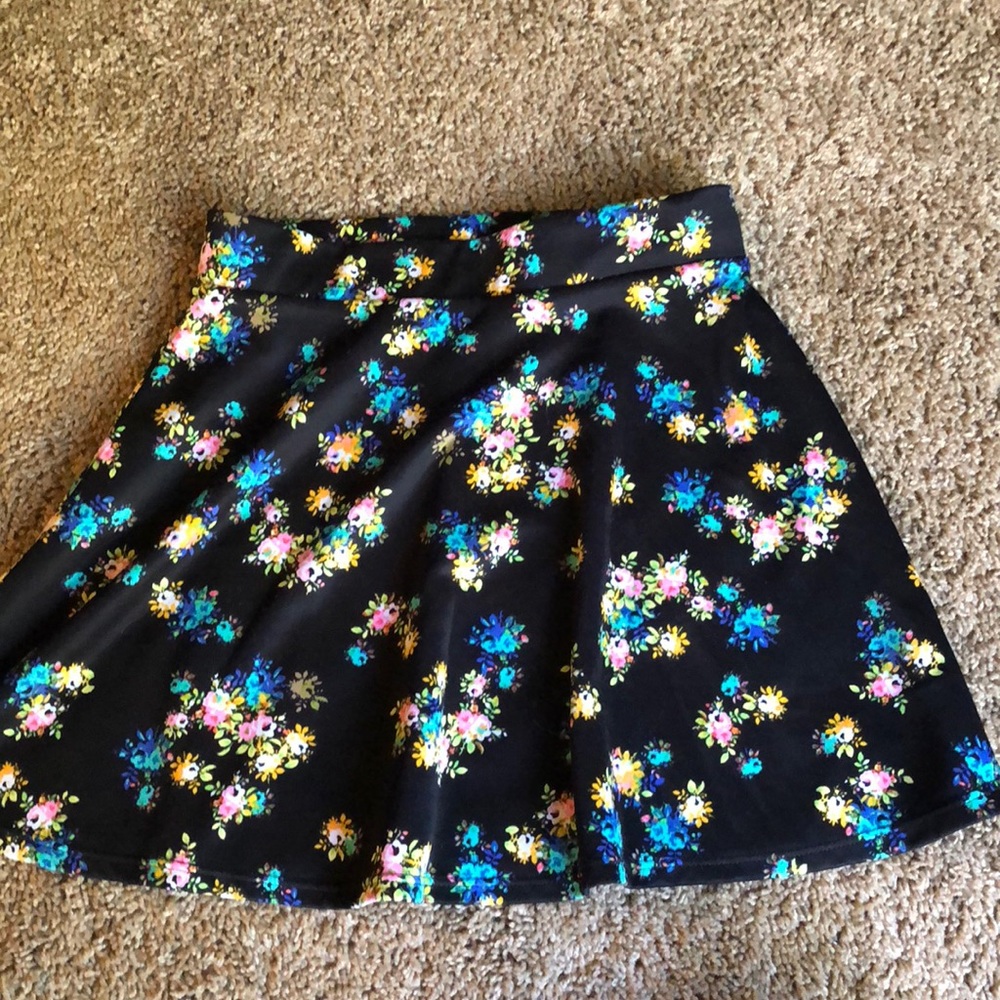 High waisted floral skirt